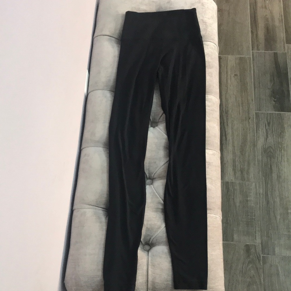 Lululemon black leggings
